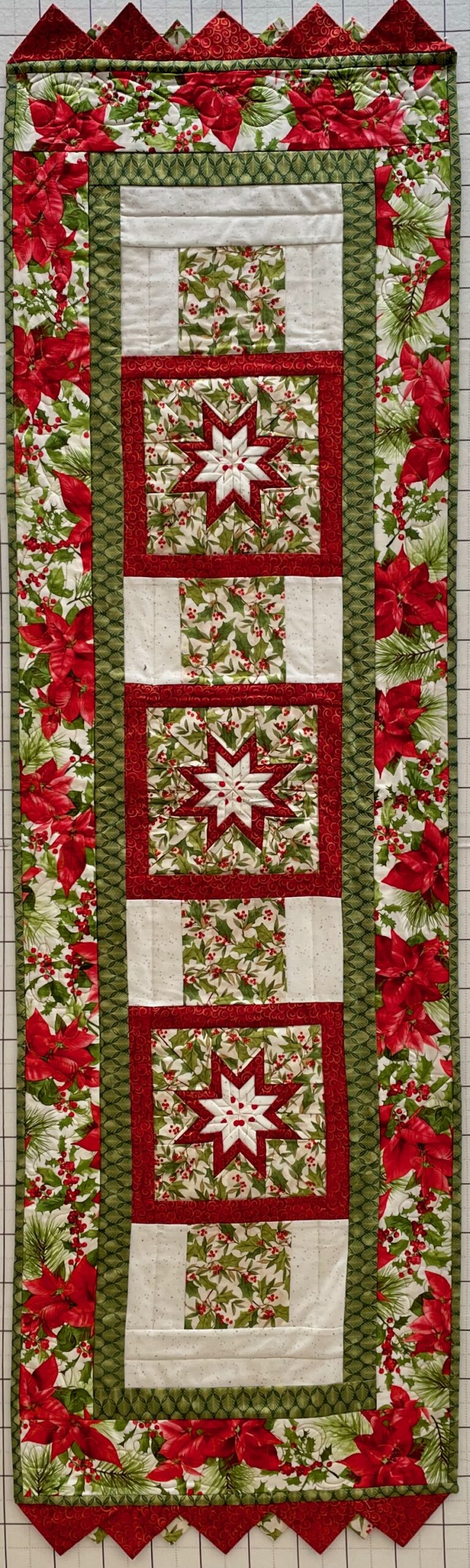 You are currently viewing Christmas Table Runner