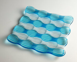 Read more about the article Blue and White Plate Fused Glass