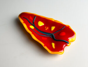 Read more about the article Red Leaf Plate Fused Glass