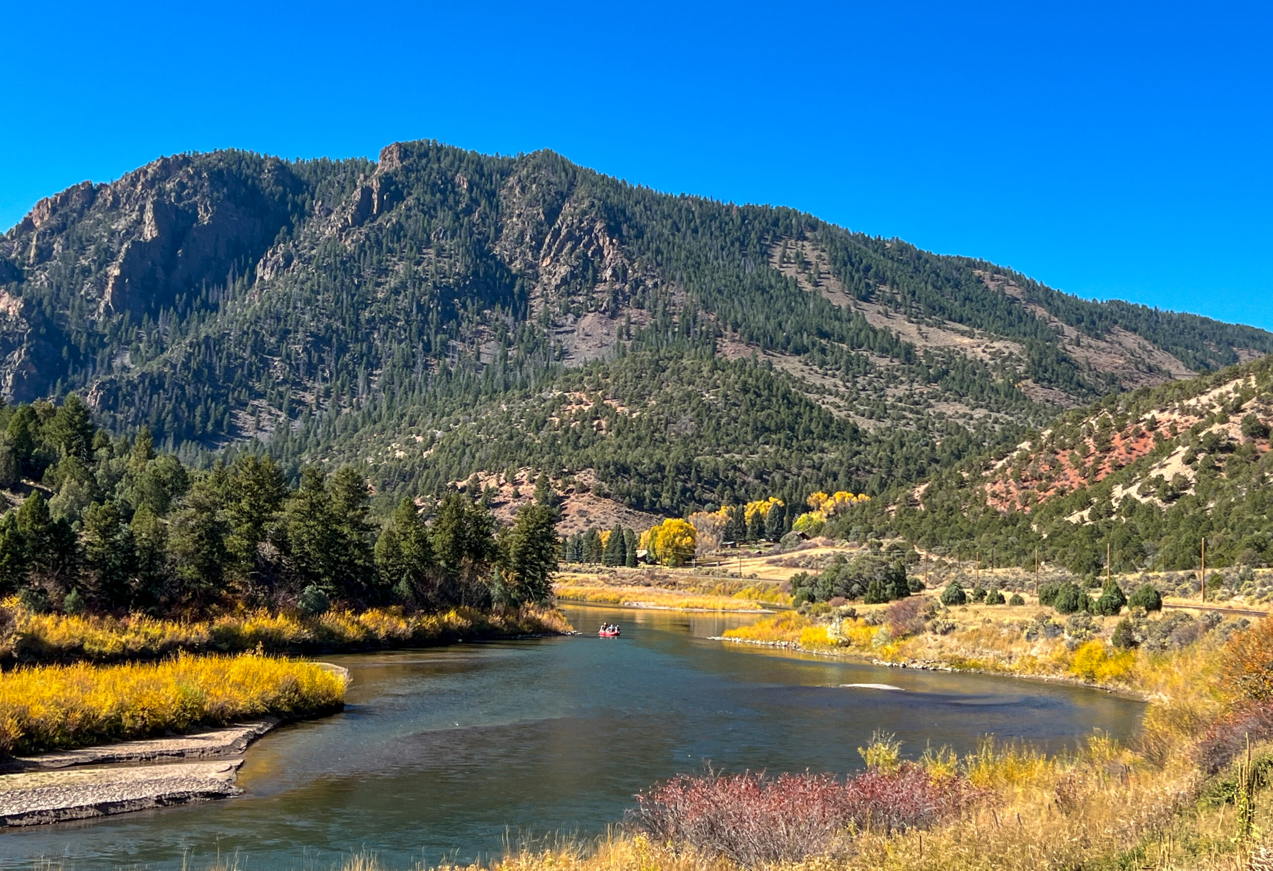 You are currently viewing Glenwood Canyon